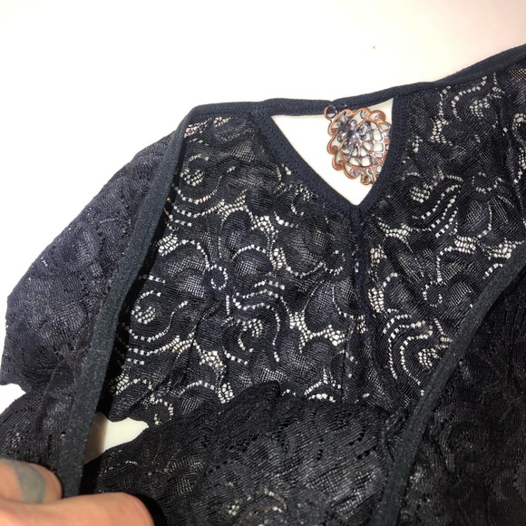 Lace cheeky panties - Picture 4 of 4